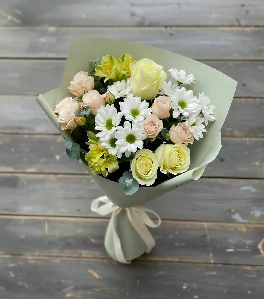 Букет цветов из: Альстромерии, Розы и Хризантемы в Бытха