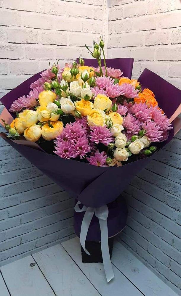 Букет цветов из: Хризантемы и Розы в Бытха