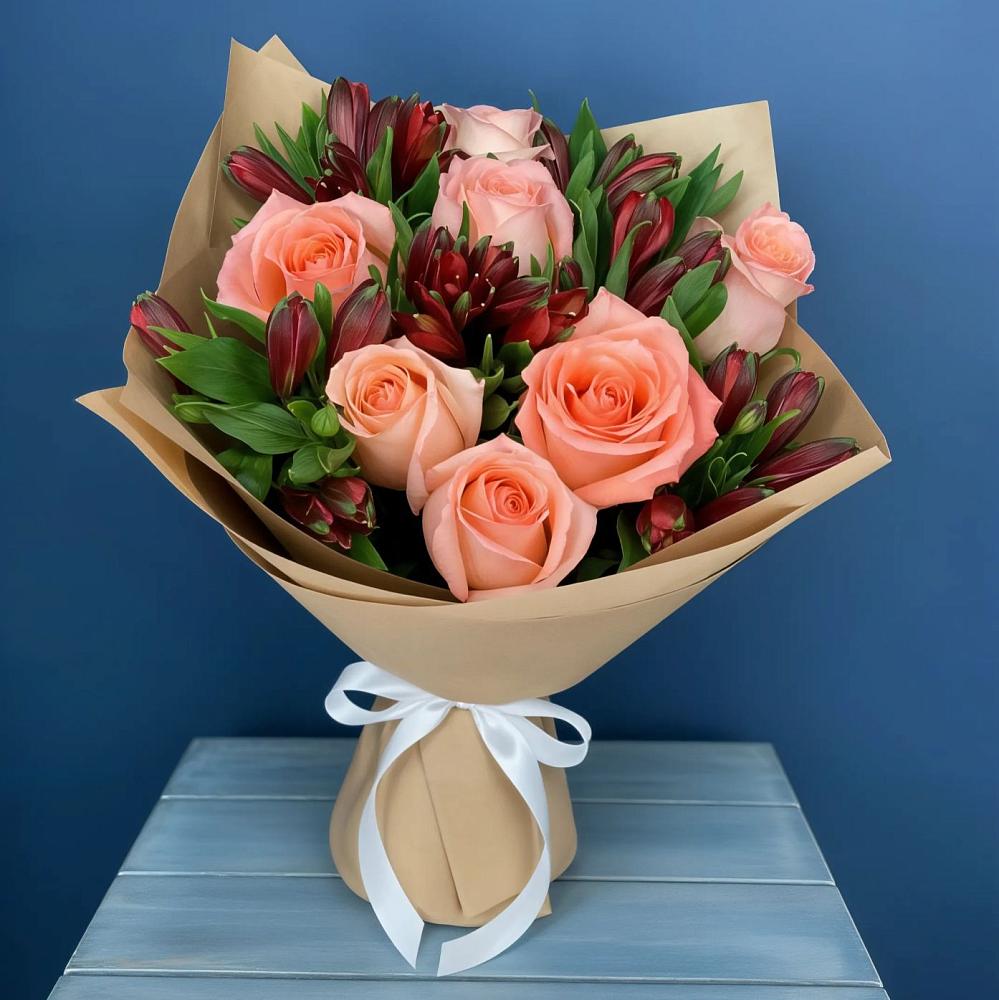 Букет цветов из: Розы и Альстромерии в Бытха