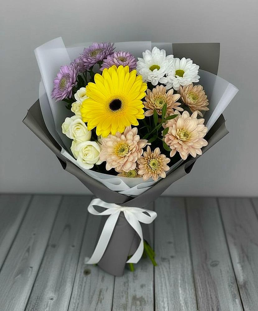 Букет цветов из: Розы, Герберы и Хризантемы в Бытха