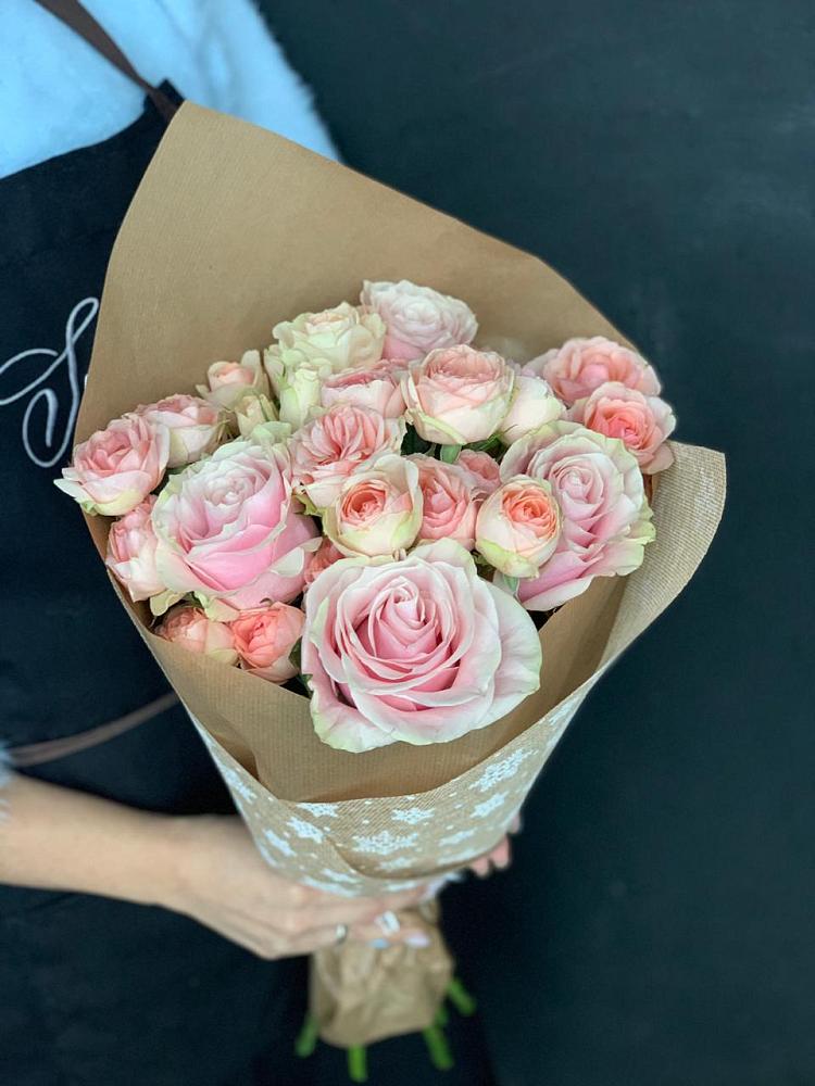 Букет цветов из: Хризантемы и Розы в Бытха