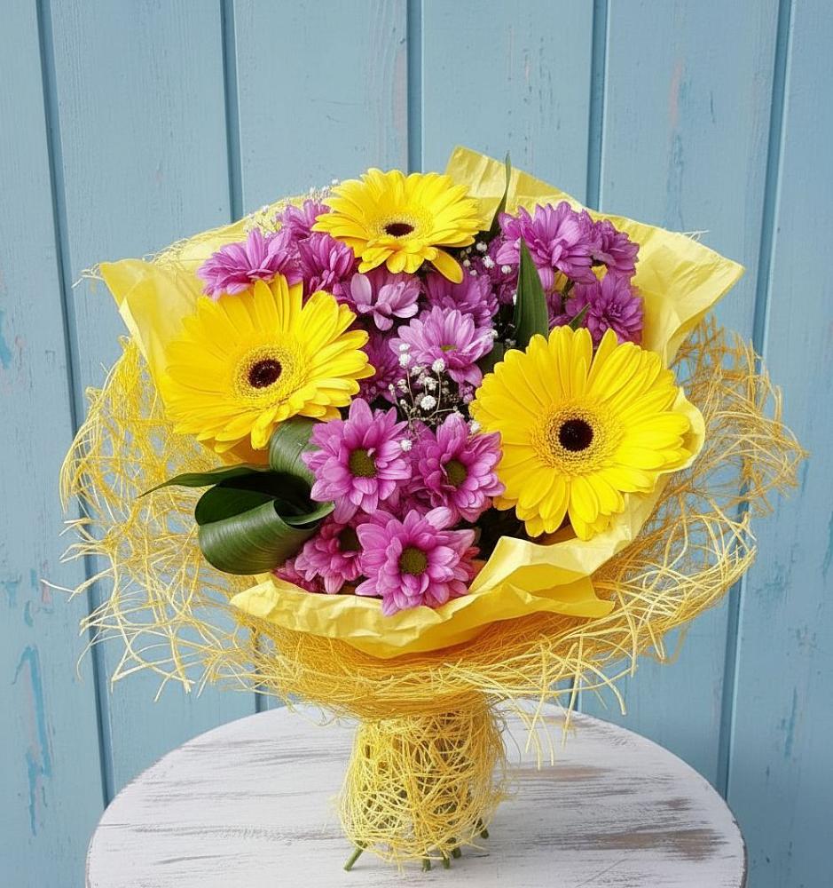 Букет цветов из: Хризантемы и Герберы в Бытха