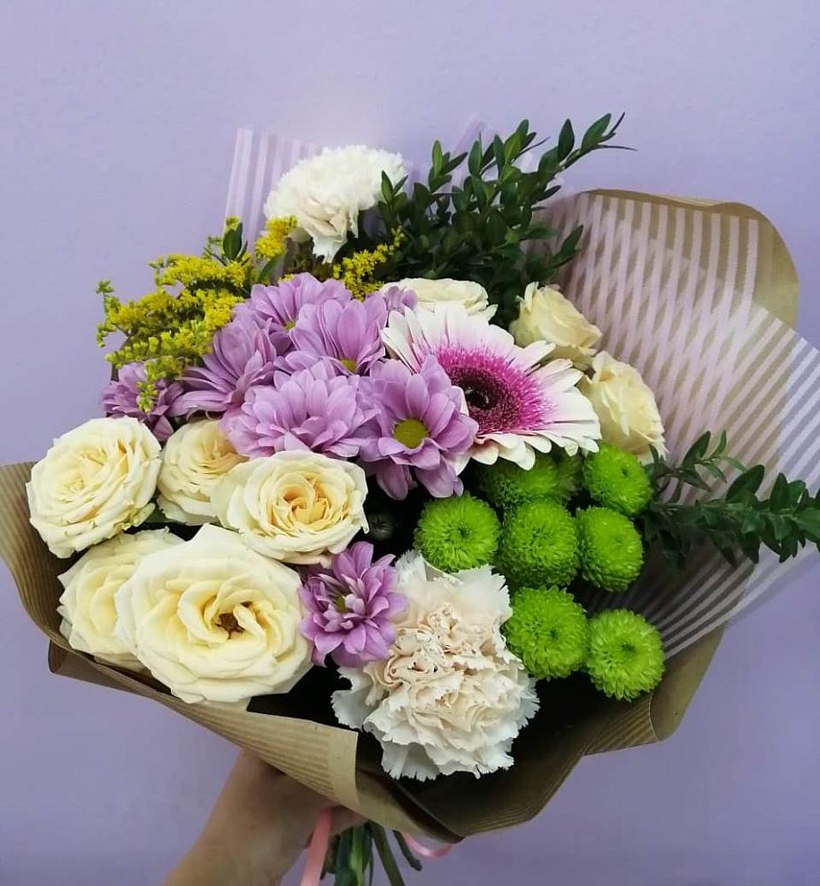 Букет цветов из: Хризантемы, Розы, Гвоздики и Герберы в Бытха