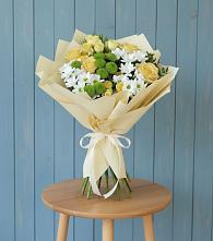 Букет цветов из:  Хризантемы и Розы в Бытха