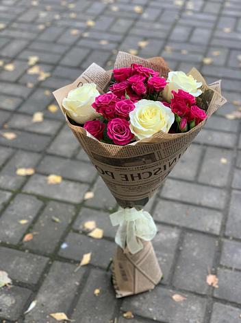 Букет цветов из: Розы в Бытха