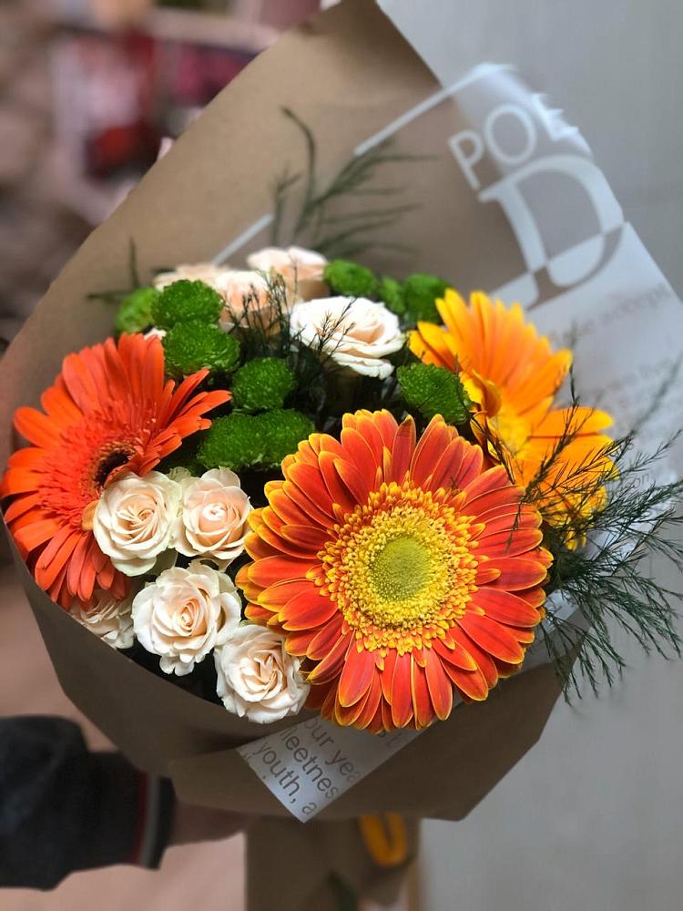 Букет цветов из: Герберы, Хризантемы и Розы в Бытха