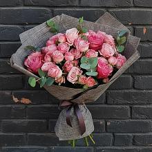 Букет цветов из:  Розы в Бытха
